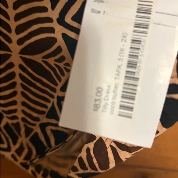 Brand new with tags Missing Polynesia tapa print fitted dress size 1x - Picture 3 of 4